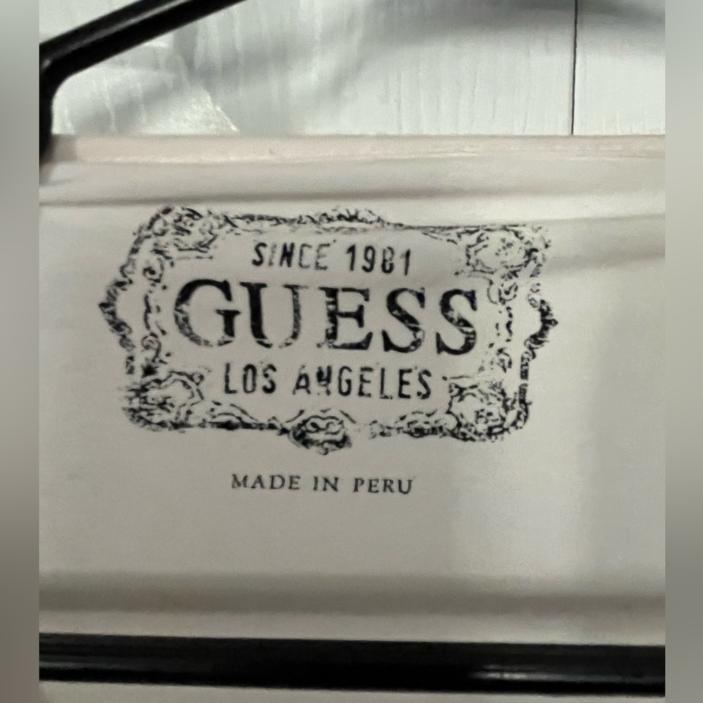 Guess rhinestone t shirt - Picture 4 of 8
